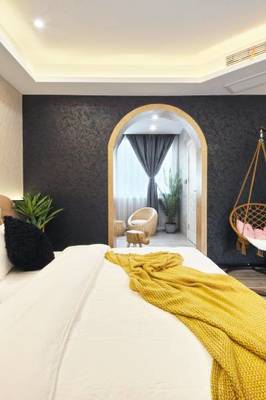 余姚環球國際旅行社(世南店)附近